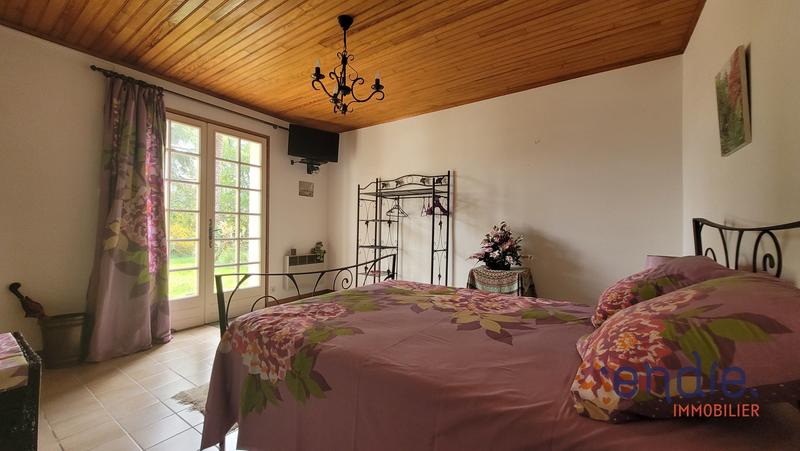 Viager - Maison de village - 140 m² - 7 pièces