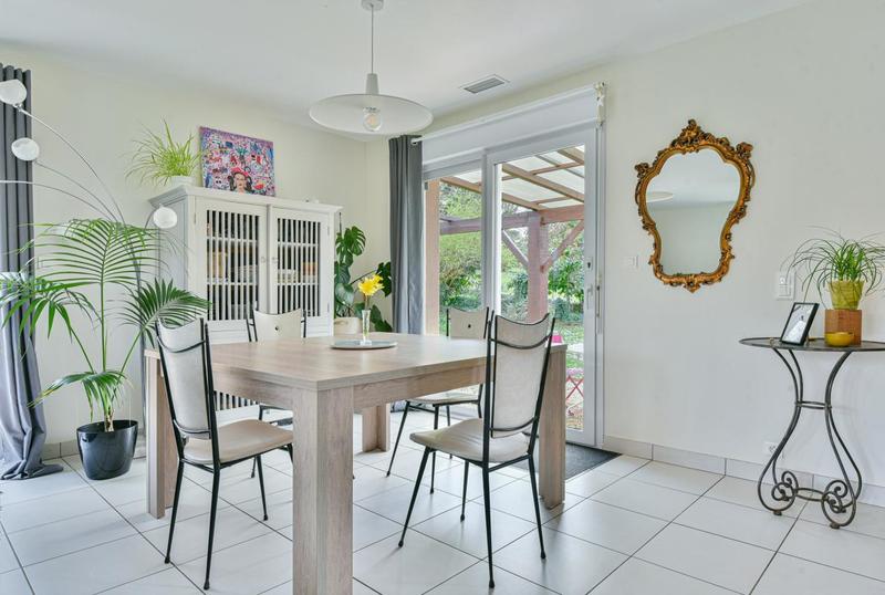 Pavillon - 136 m² - 6 pièces