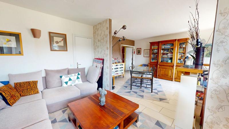 Appartement - 85 m² - 4 pièces