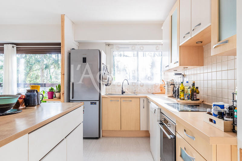 Appartement - 92 m² - 4 pièces