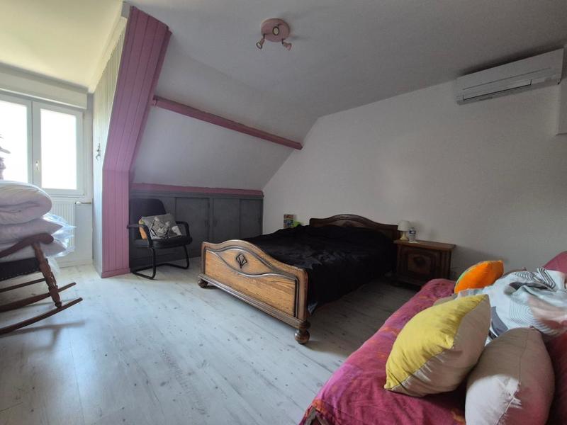 Maison - 206 m² - 9 pièces