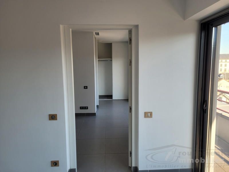 Appartement - 180 m² - 7 pièces