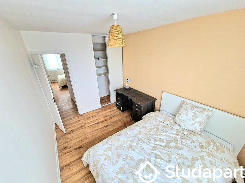 Chambre - 10 m² - 1 pièce