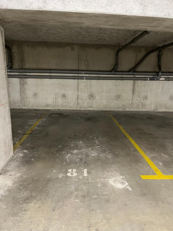 Parking - 11 m²