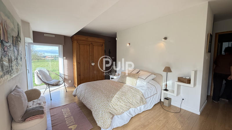 Maison - 180 m² - 6 pièces