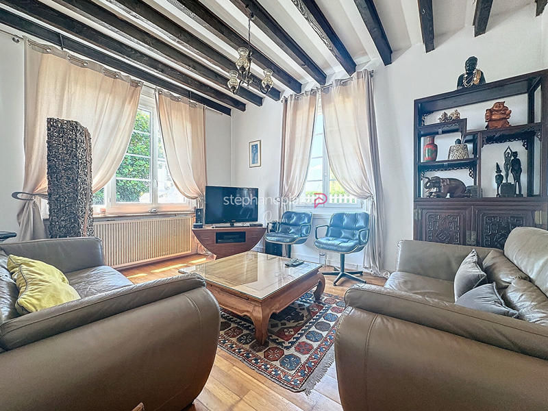 Maison - 180 m² - 8 pièces