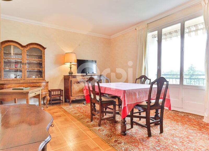 Appartement - 153 m² - 6 pièces