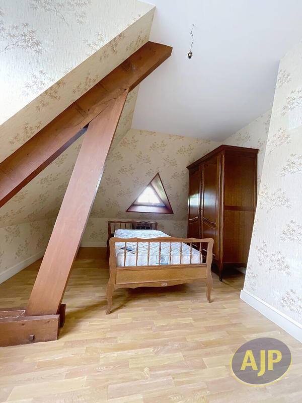 Maison - 148 m² - 7 pièces