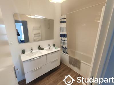 Chambre - 11 m² - 1 pièce