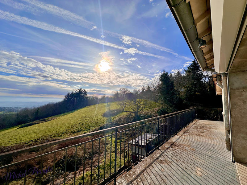 Appartement - 97 m² - 4 pièces