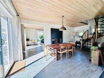 Maison - 174 m² - 6 pièces