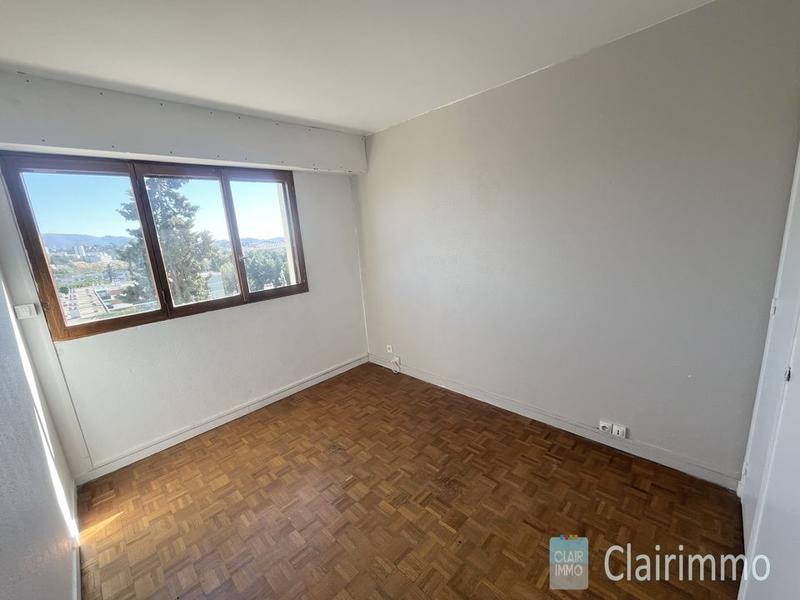 Appartement - 92 m² - 5 pièces