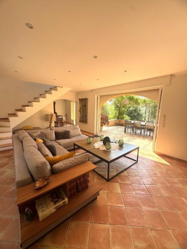 Villa - 185 m² - 7 pièces