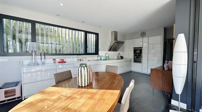 Appartement sur toit - 160 m² - 5 pièces