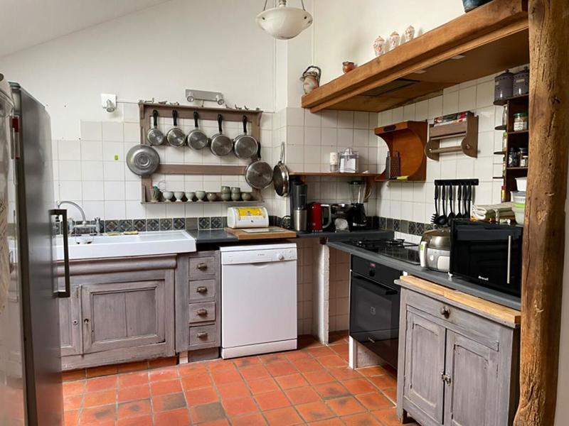 Maison - 280 m² - 7 pièces