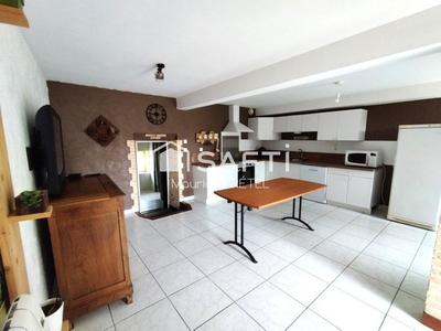 Maison - 170 m² - 6 pièces