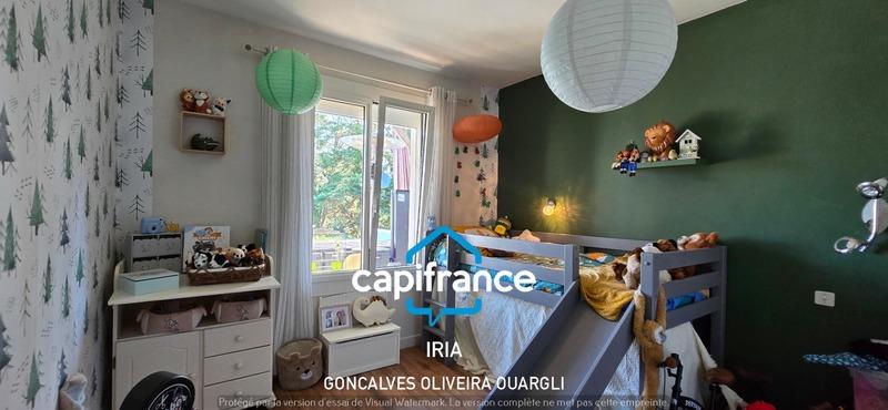 Maison - 200 m² - 6 pièces