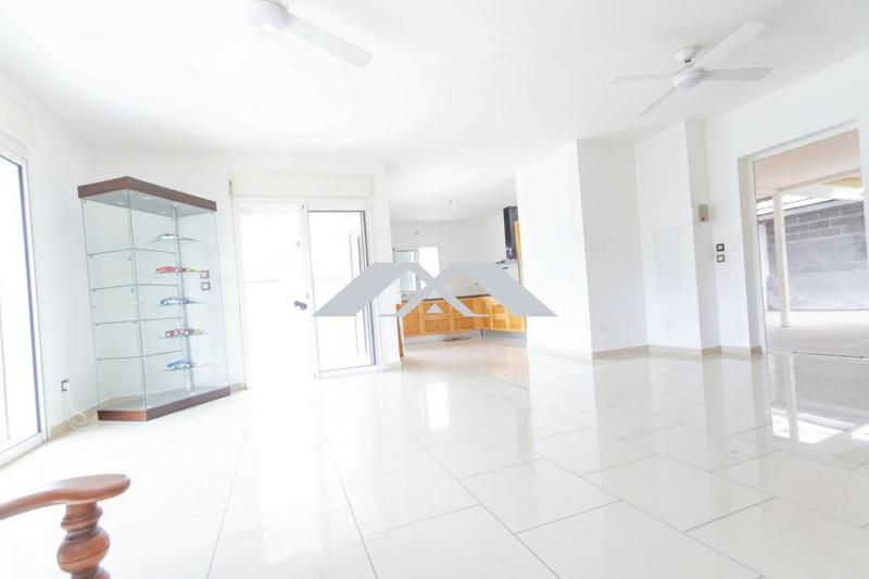 Villa - 95 m² - 4 pièces