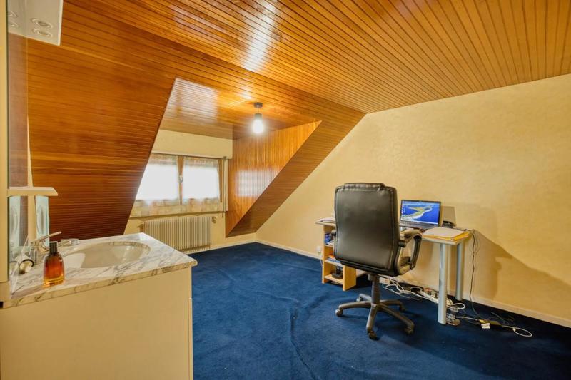 Maison - 175 m² - 9 pièces