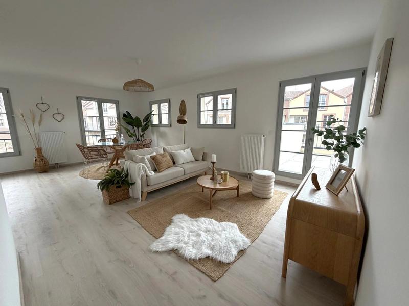 Appartement - 90 m² - 4 pièces