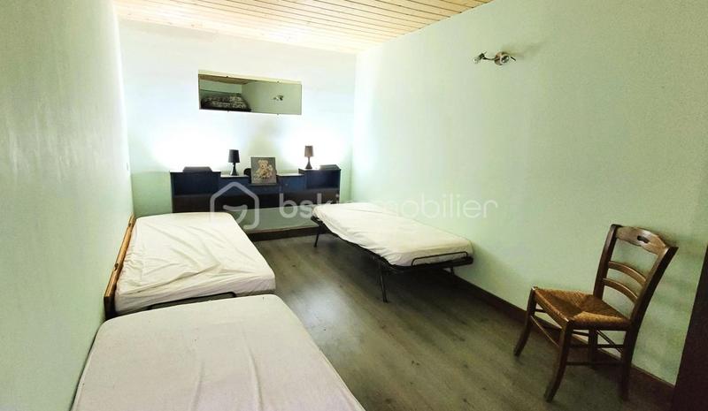 Loft - 105 m² - 6 pièces