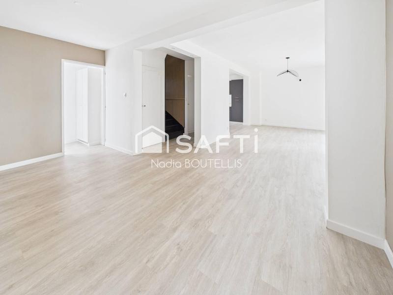 Maison - 98 m² - 5 pièces