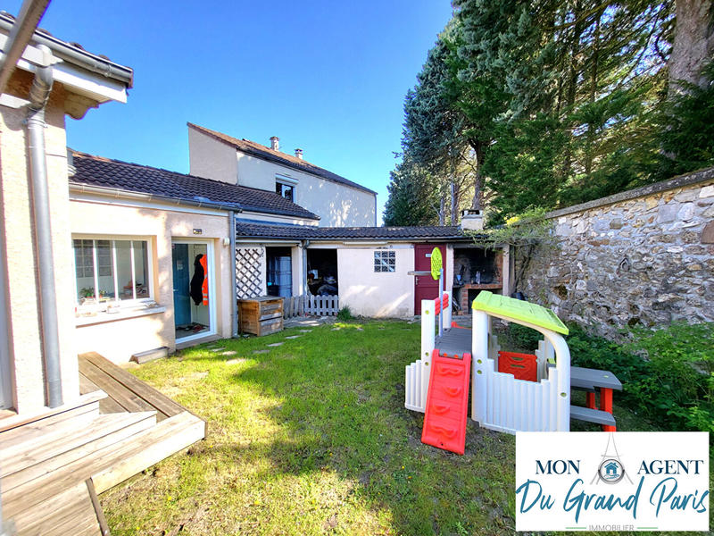 Maison - 94 m² - 5 pièces