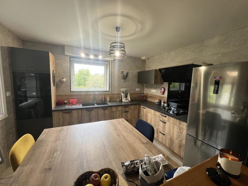 Maison - 140 m² - 7 pièces