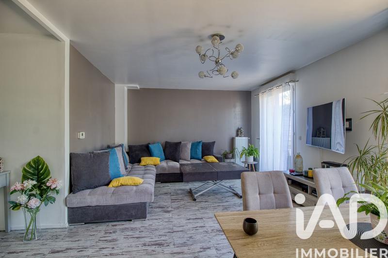 Maison - 93 m² - 5 pièces