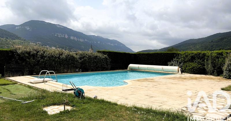 Maison - 138 m² - 6 pièces