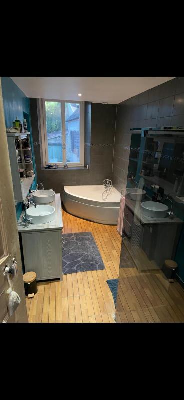 Maison - 150 m² - 7 pièces