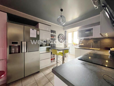 Appartement - 102 m² - 4 pièces