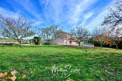 Maison - 200 m² - 6 pièces