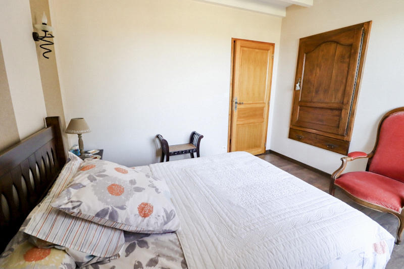 Maison - 251 m² - 11 pièces