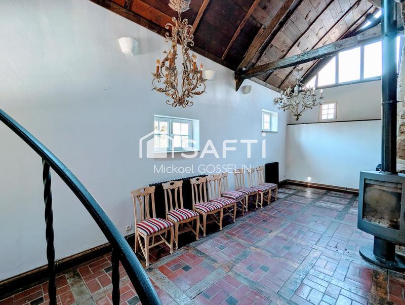 Maison - 300 m² - 9 pièces