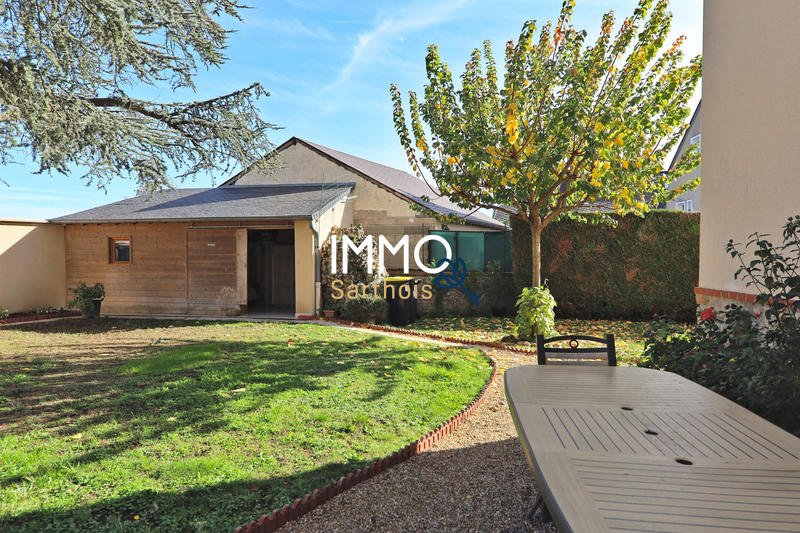 Maison - 206 m² - 7 pièces