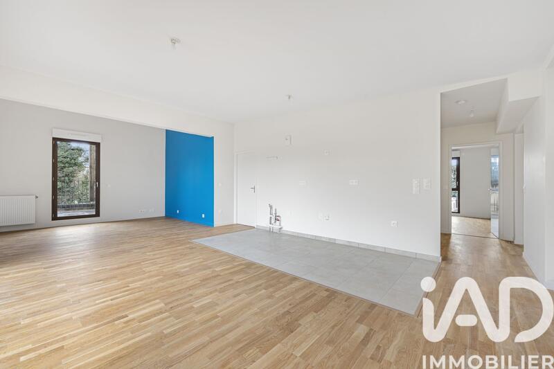 Appartement - 99 m² - 5 pièces