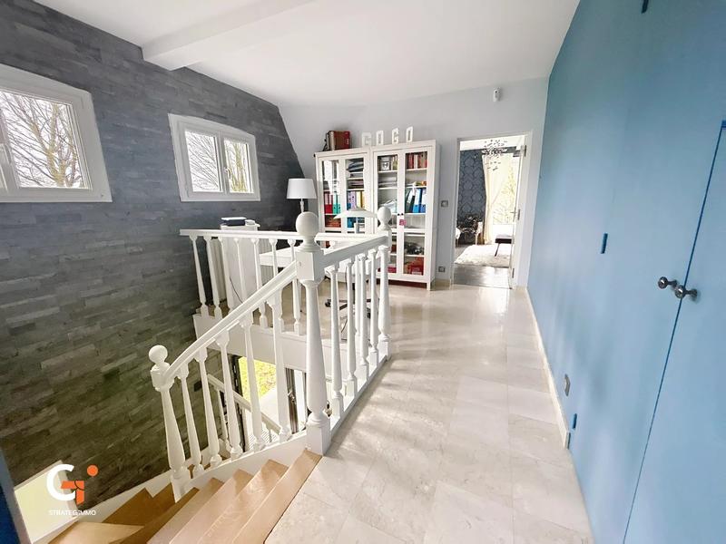 Maison - 197 m² - 7 pièces