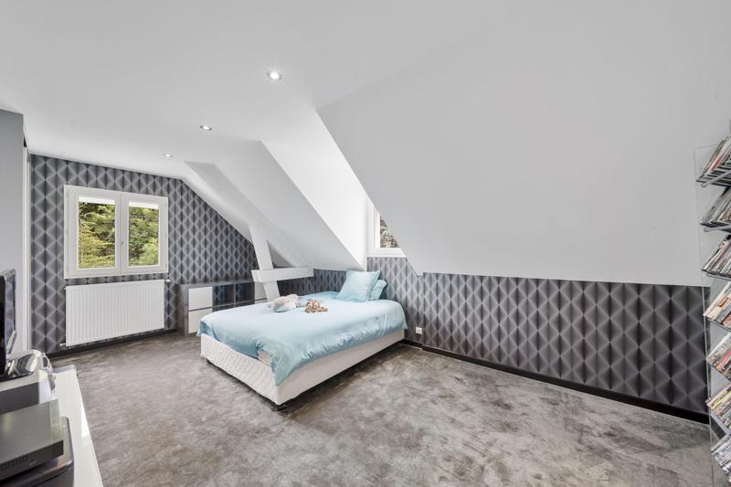 Villa - 200 m² - 7 pièces