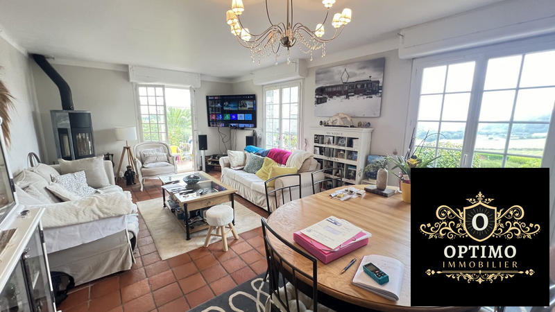 Maison traditionnelle - 120 m² - 5 pièces