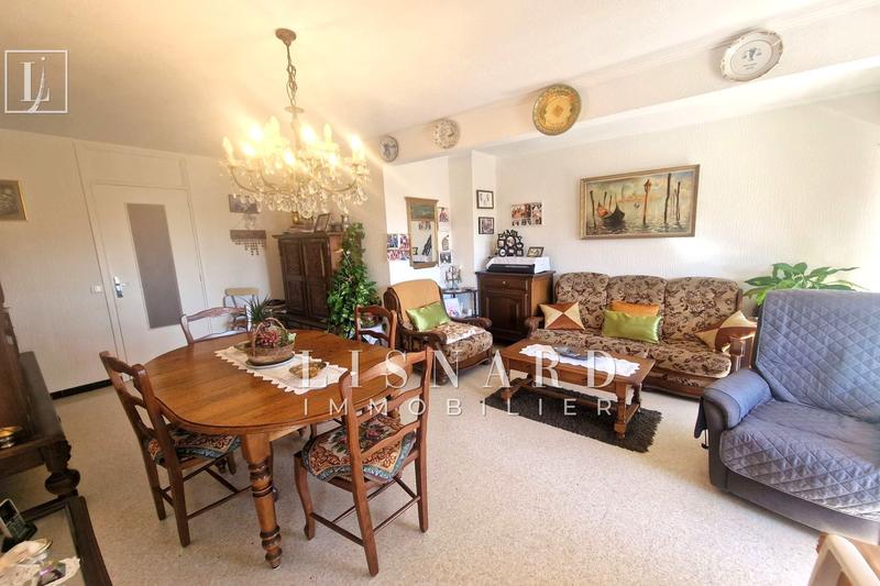 Appartement - 81 m² - 4 pièces