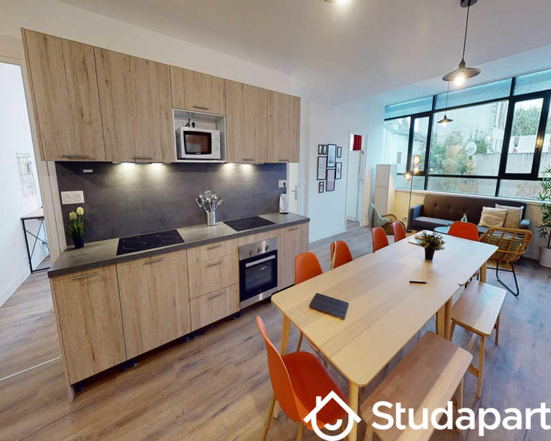 Chambre - 220 m² - 1 pièce