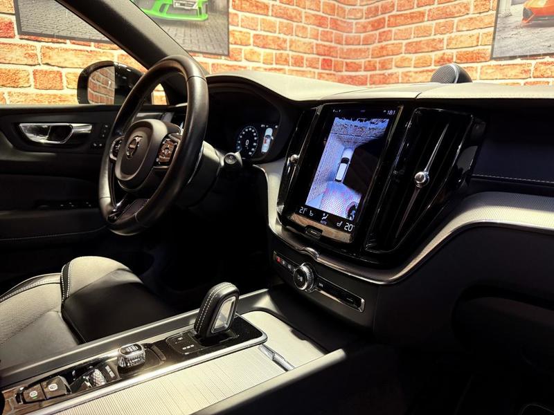 Volvo Xc60 T8 Twin Engine 390 R-Design Geartronic