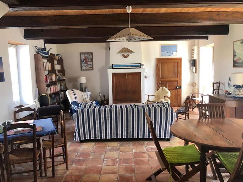 Maison - 142 m² - 6 pièces