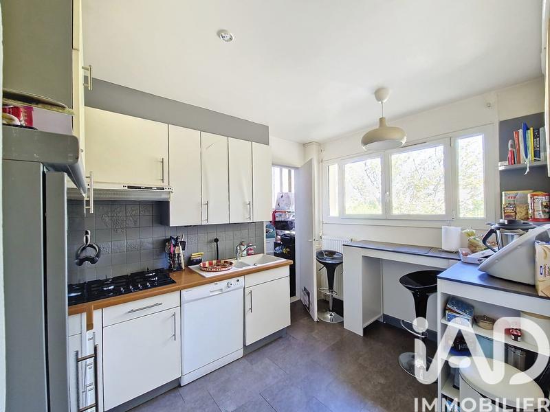 Appartement - 136 m² - 6 pièces