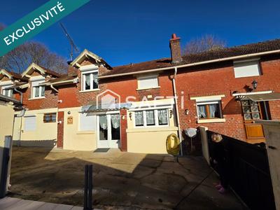 Maison - 99 m² - 5 pièces