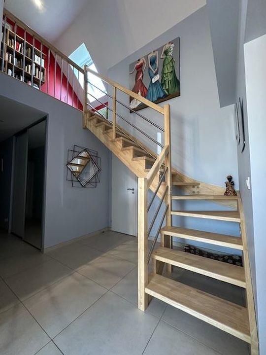 Propriété - 215 m² - 7 pièces