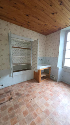 Maison - 142 m² - 7 pièces