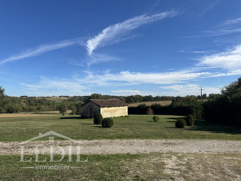 Propriété - 220 m² - 5 pièces