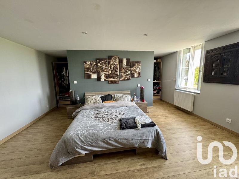 Maison - 216 m² - 7 pièces